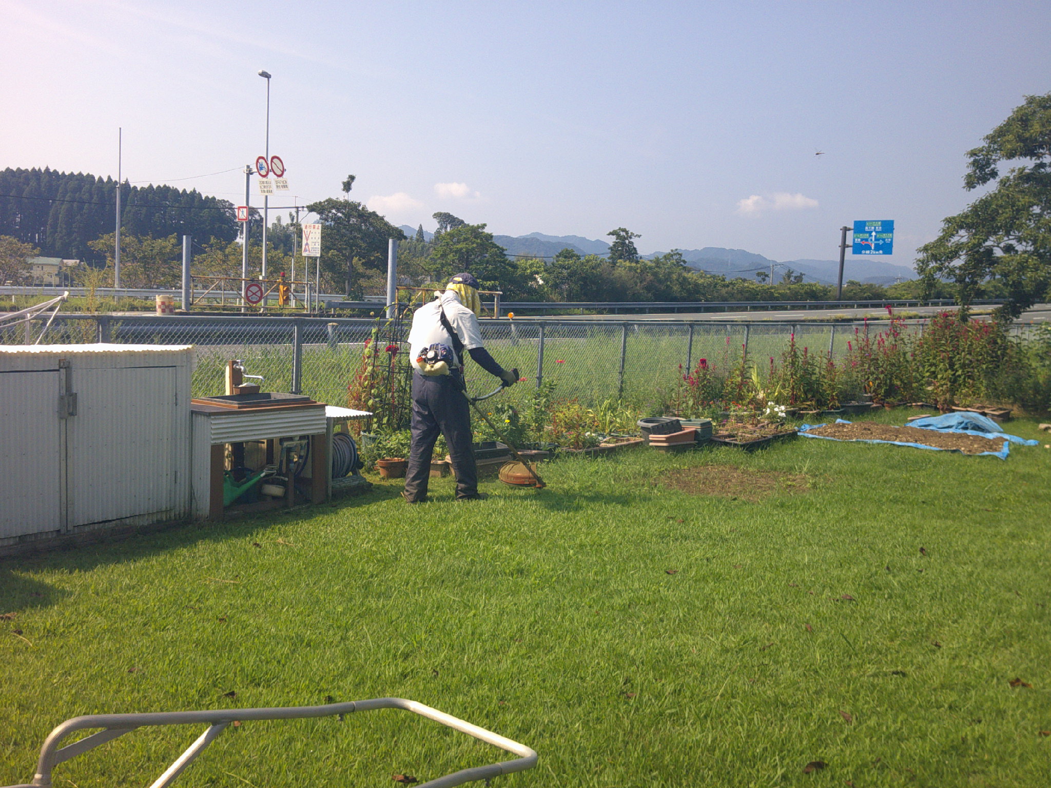 NPO法人コノハナロード延岡市民応援隊 コノハナロード草刈り