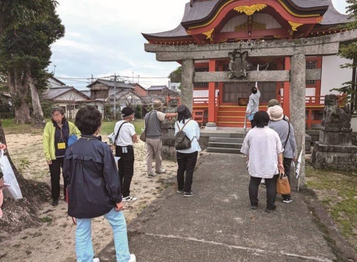 大川未来塾ネット 川の駅ウォークラリー（ガイドサポート）　若津神社の歴史解説