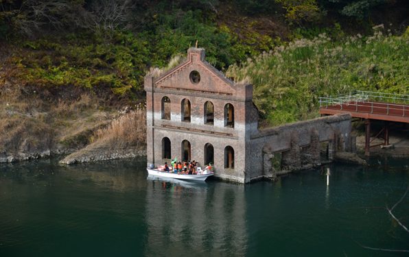NPO法人バイオマスワークあったらし会 秋の大鶴湖まつり遊覧船