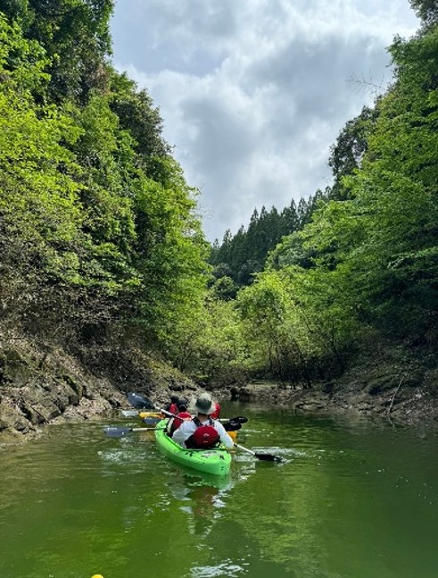 NPO法人みずのとらベル隊 肥後みどりかわ湖　カヤック・SUP体験