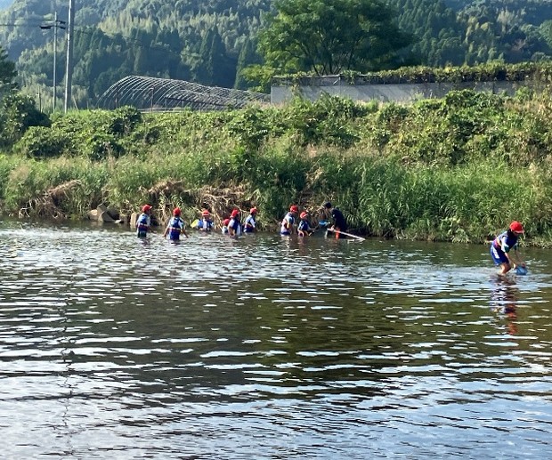 ななせ交流会 小学校　川あそび