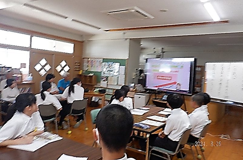 自然と暮らしを考える研究会 身近な水環境講座＝中学校